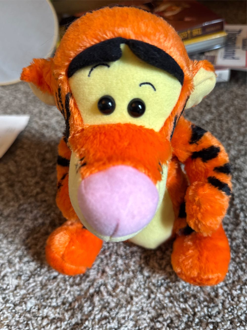 Tug In Time Tigger  plush collectible - Main Image 2