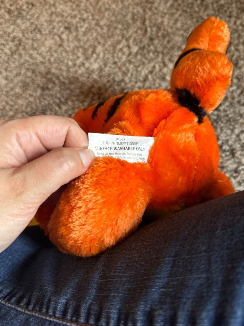 Tug In Time Tigger  plush collectible - Main Image 3