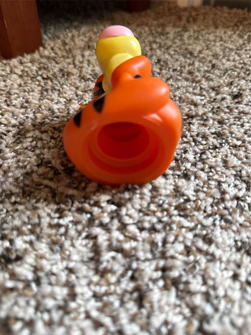 Tigger Plastic Finger Puppet  plush collectible - Main Image 2