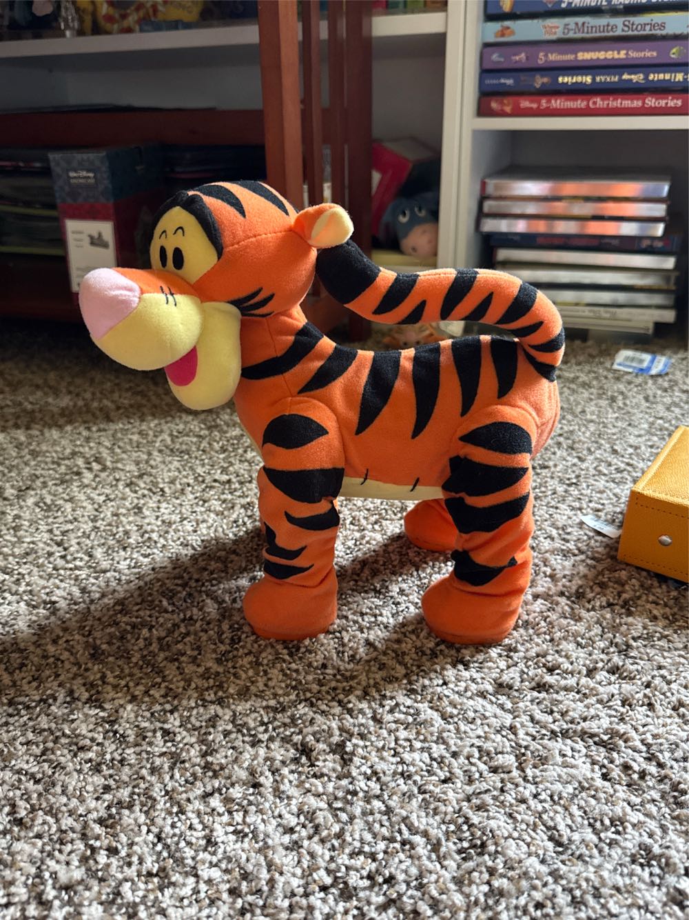 Tigger Pounce And Bounce   plush collectible - Main Image 2