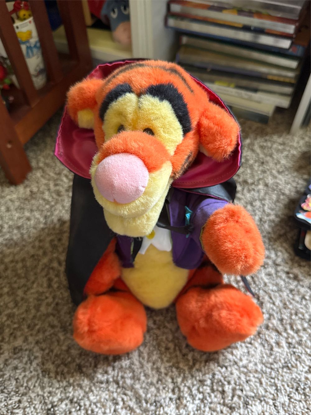 Vampire Tigger  plush collectible - Main Image 2
