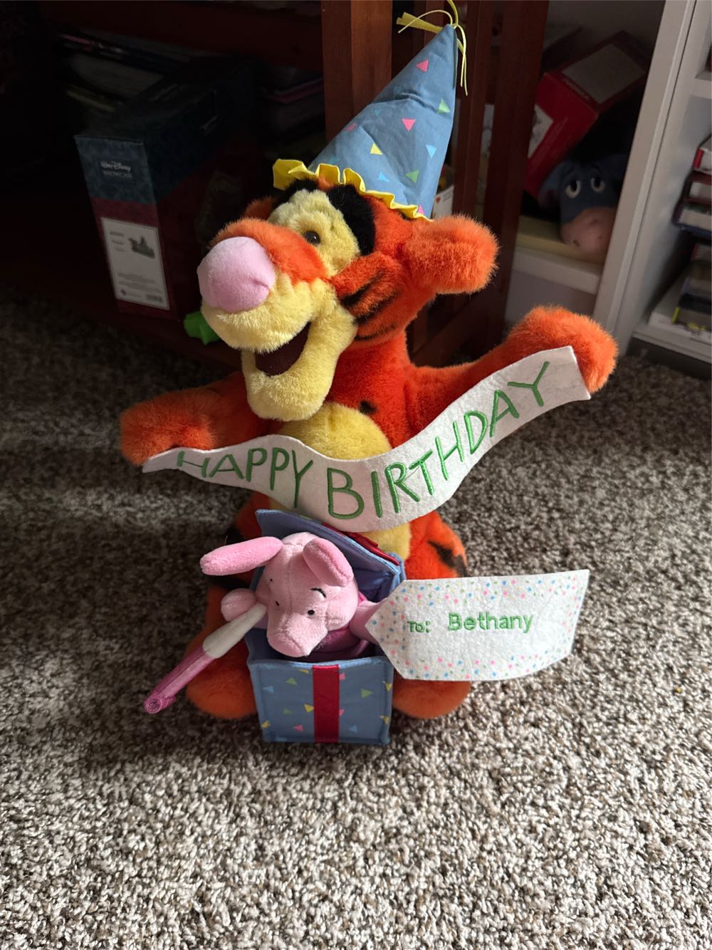 Happy Birthday Tigger   plush collectible - Main Image 2