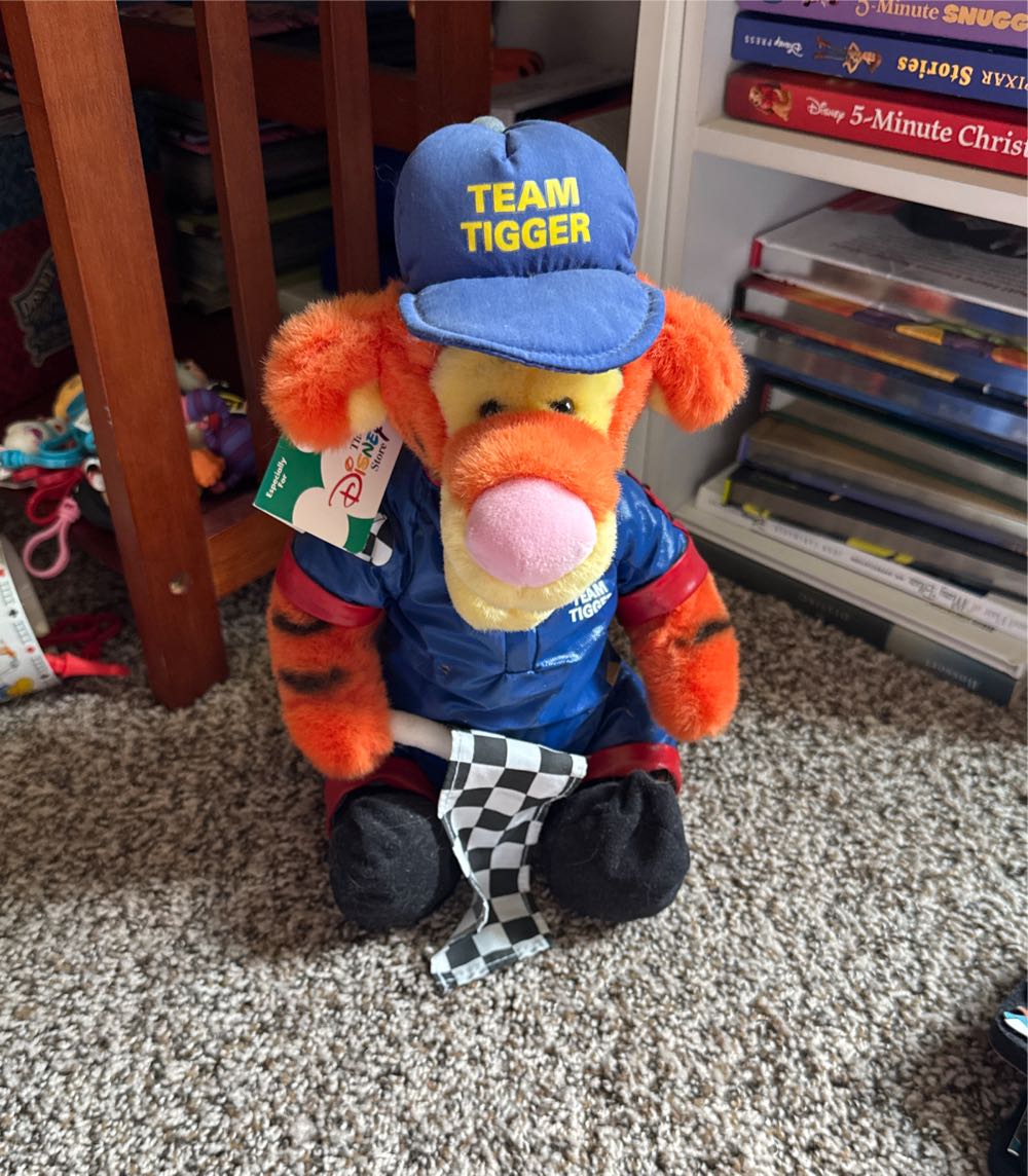 Classic Tigger On Icicle 