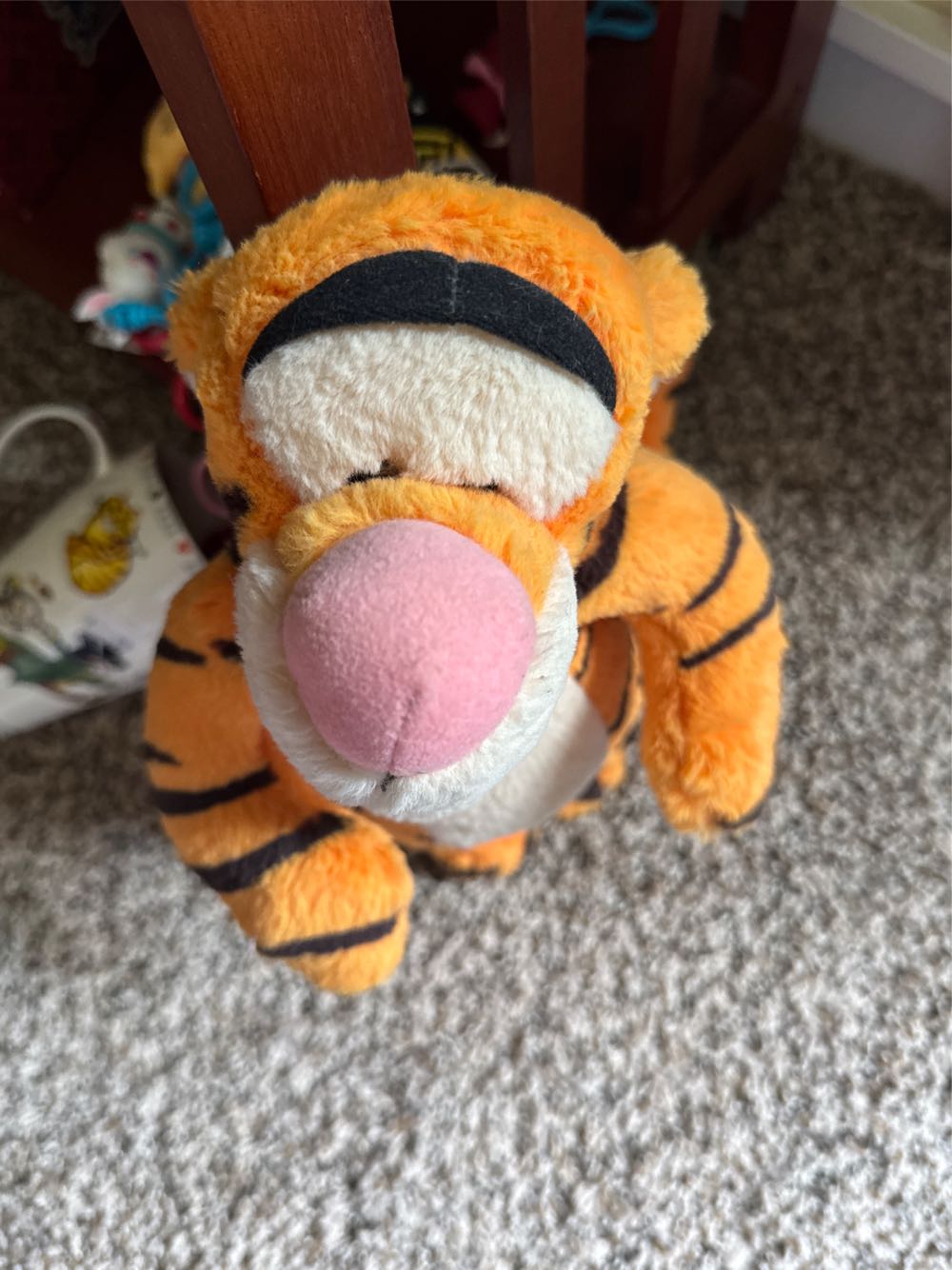 Manual Bouncing Tigger  plush collectible - Main Image 2