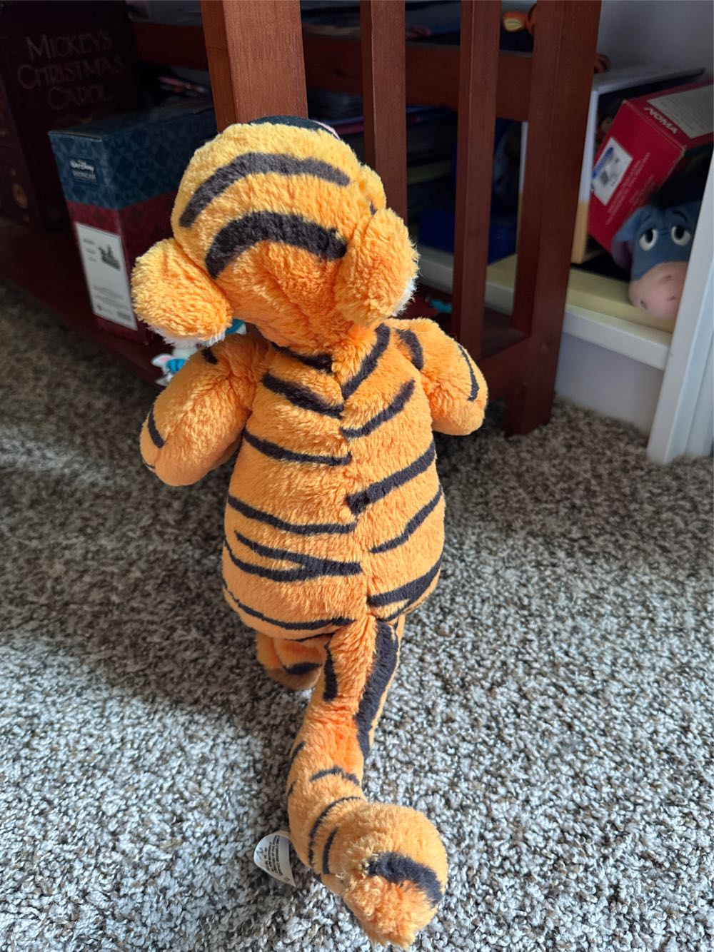 Manual Bouncing Tigger  plush collectible - Main Image 3