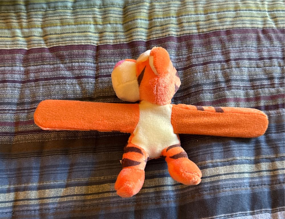 Tigger Cutie Cuff   plush collectible - Main Image 3