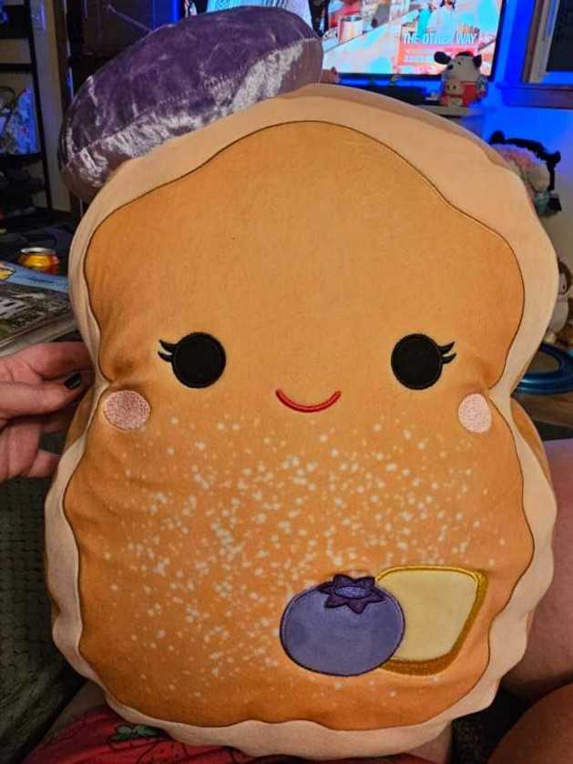 Snuggle Pals - Best Friend Bear Axolotl