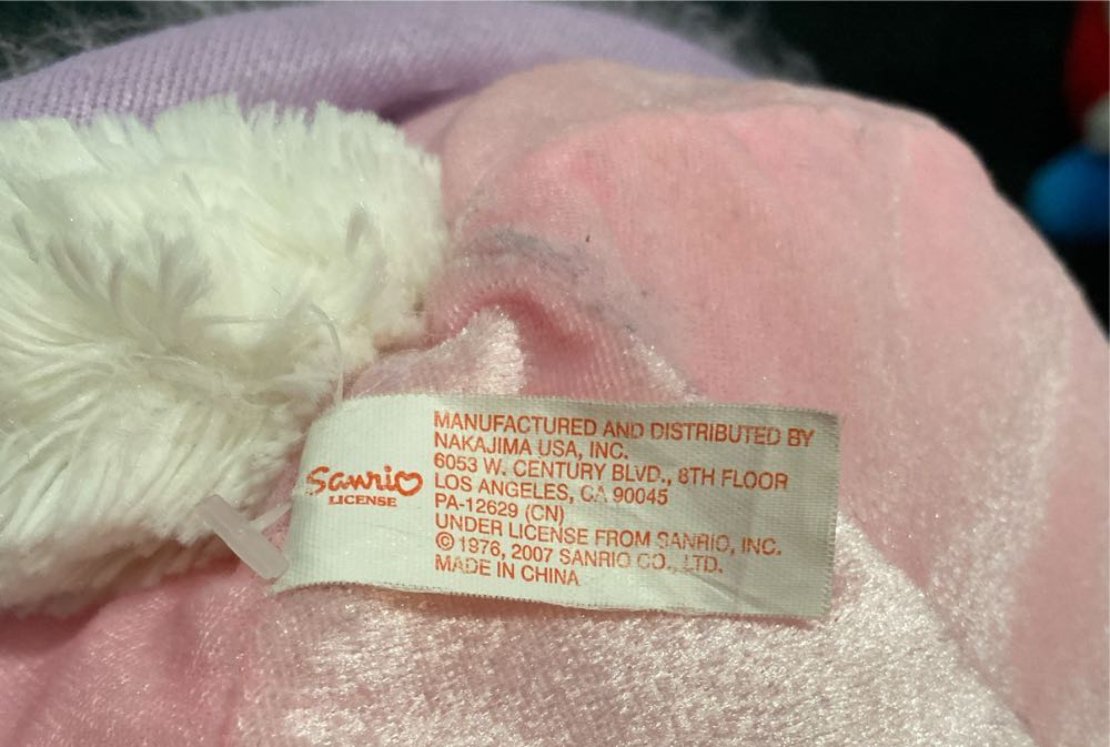 Hello Kitty в фиолетовом платье с крыльями сзади  plush collectible - Main Image 3