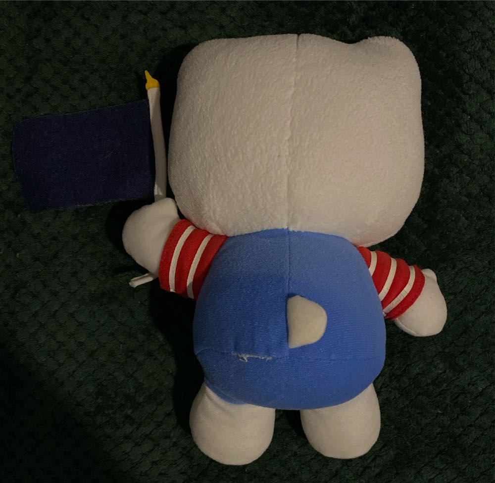 Hello Kitty с флагом Harrods  plush collectible - Main Image 2