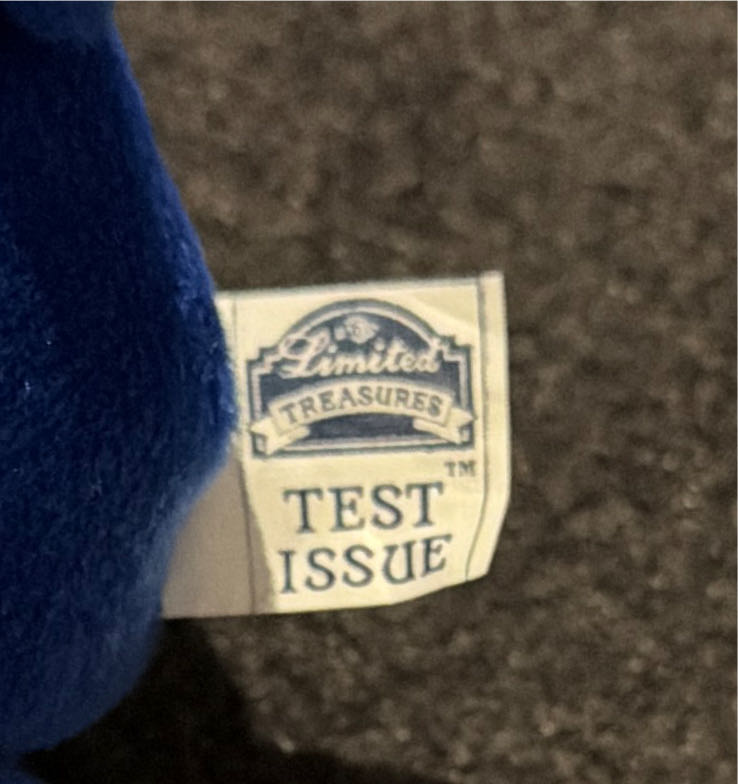 Elvis The Bear  (United States) plush collectible - Main Image 3