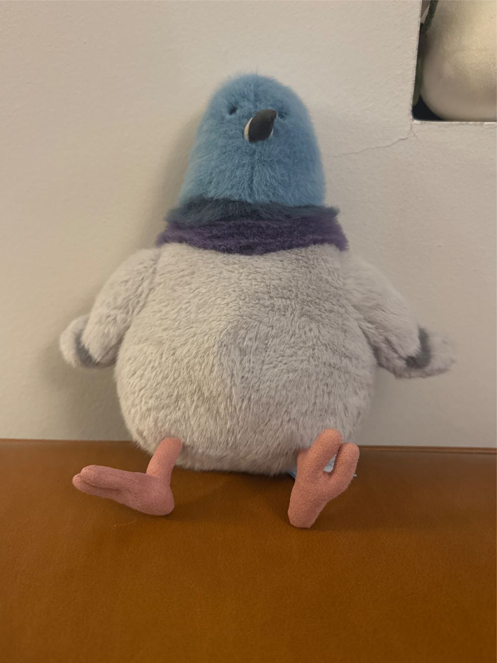 Strutton Pigeon  (United Kingdom) plush collectible [Barcode 670983167726] - Main Image 2