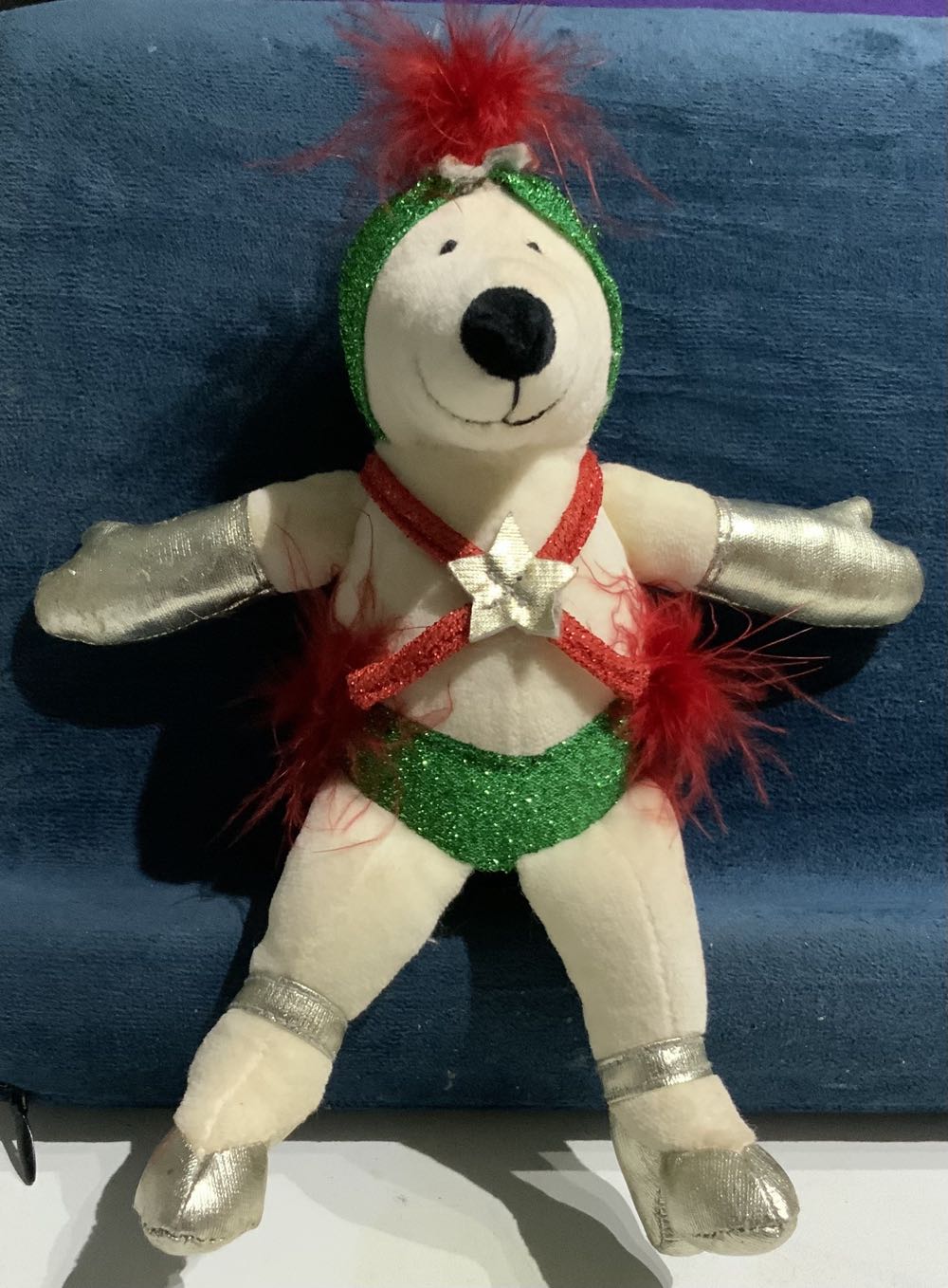 Proud Heart Cat (Cousins) 8”