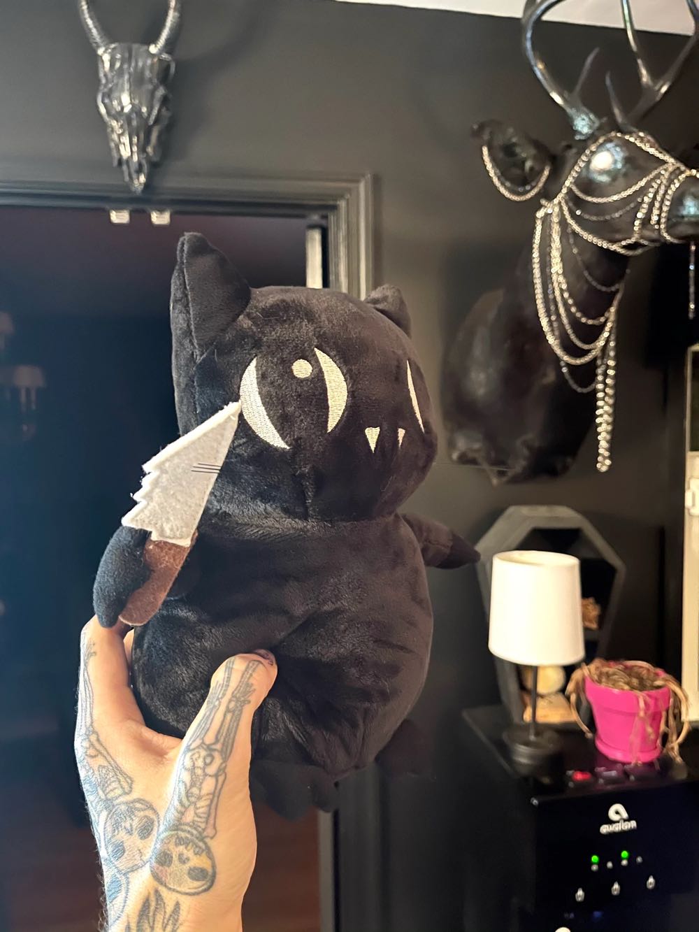 SMOL CAT PLUSHIE PAL  (United States) plush collectible - Main Image 2