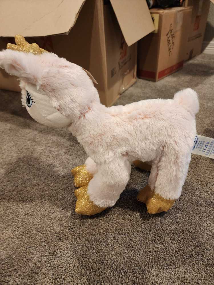 2  plush collectible [Barcode 2959600100374215] - Main Image 2