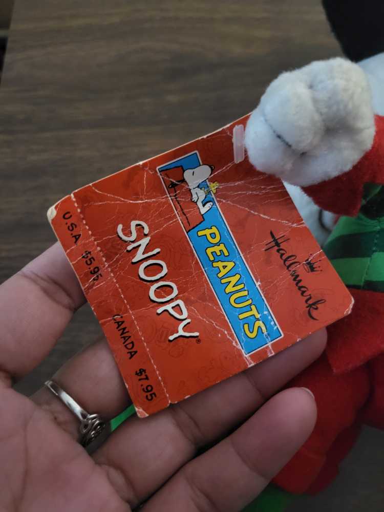 Hallmark Peanuts Snoopy Christmas Elf Plush stuffed animal.   plush collectible [Barcode 015012701180] - Main Image 3