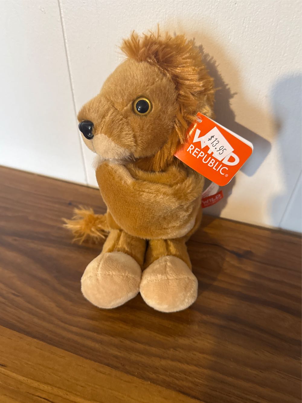 Inches Wild Republic Huggers Lion Stuffed Animal 8 Inches Lion Animal Slap  plush collectible [Barcode 092389272604] - Main Image 2