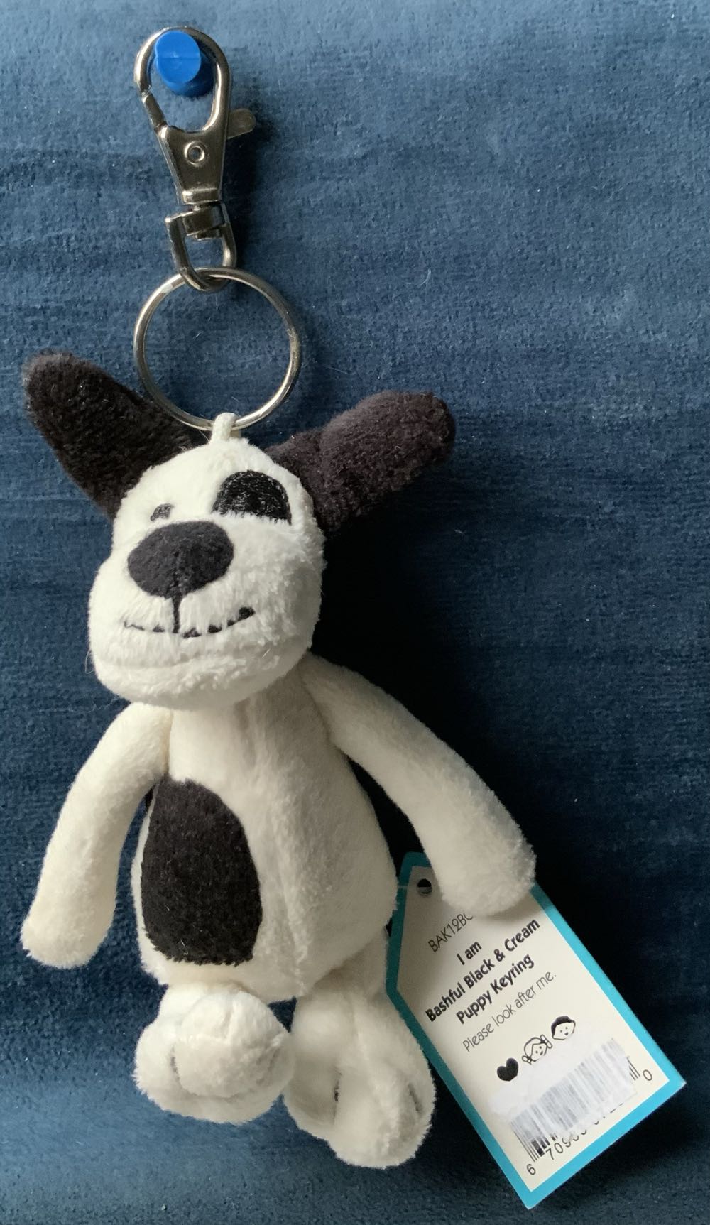 Keyring Bashful Puppy Black & Cream  plush collectible - Main Image 2