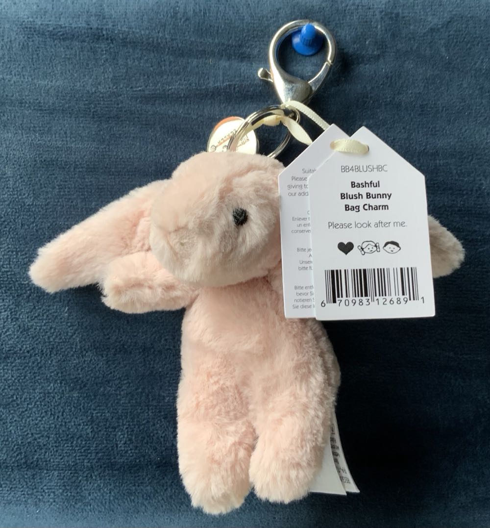Keyring Bunny Bashful Blush  plush collectible - Main Image 3