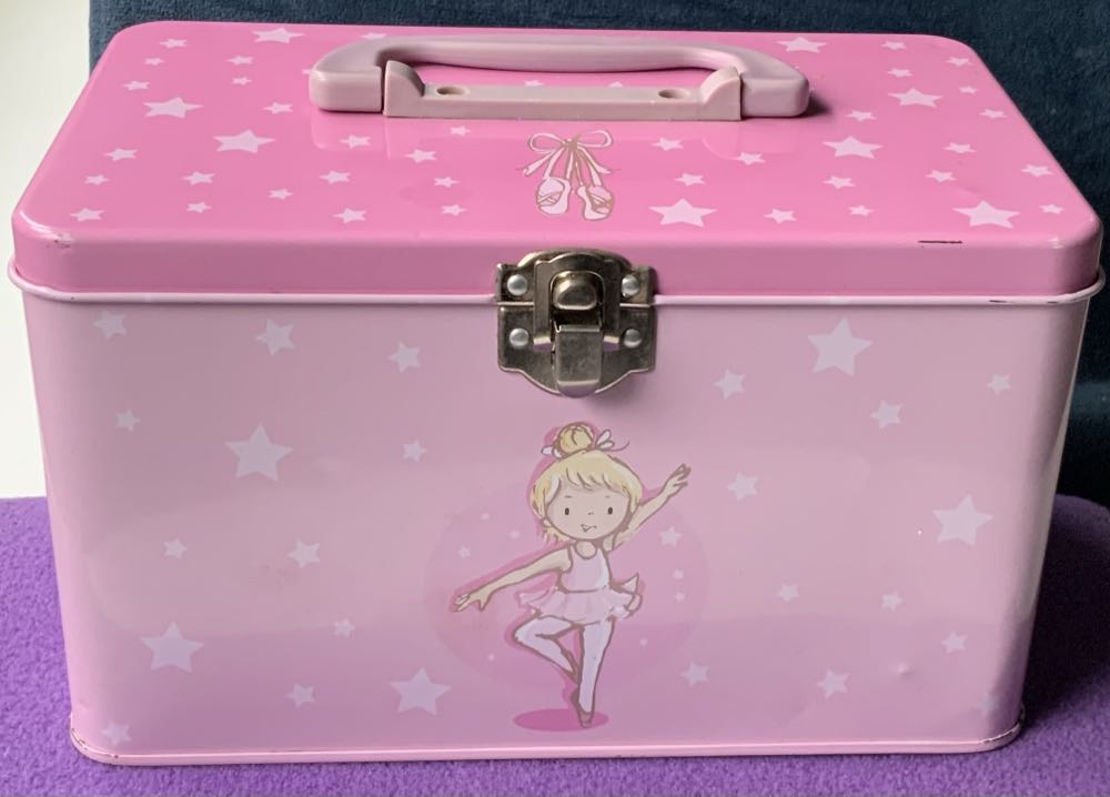 Eggetha Egg And Lance Soldier