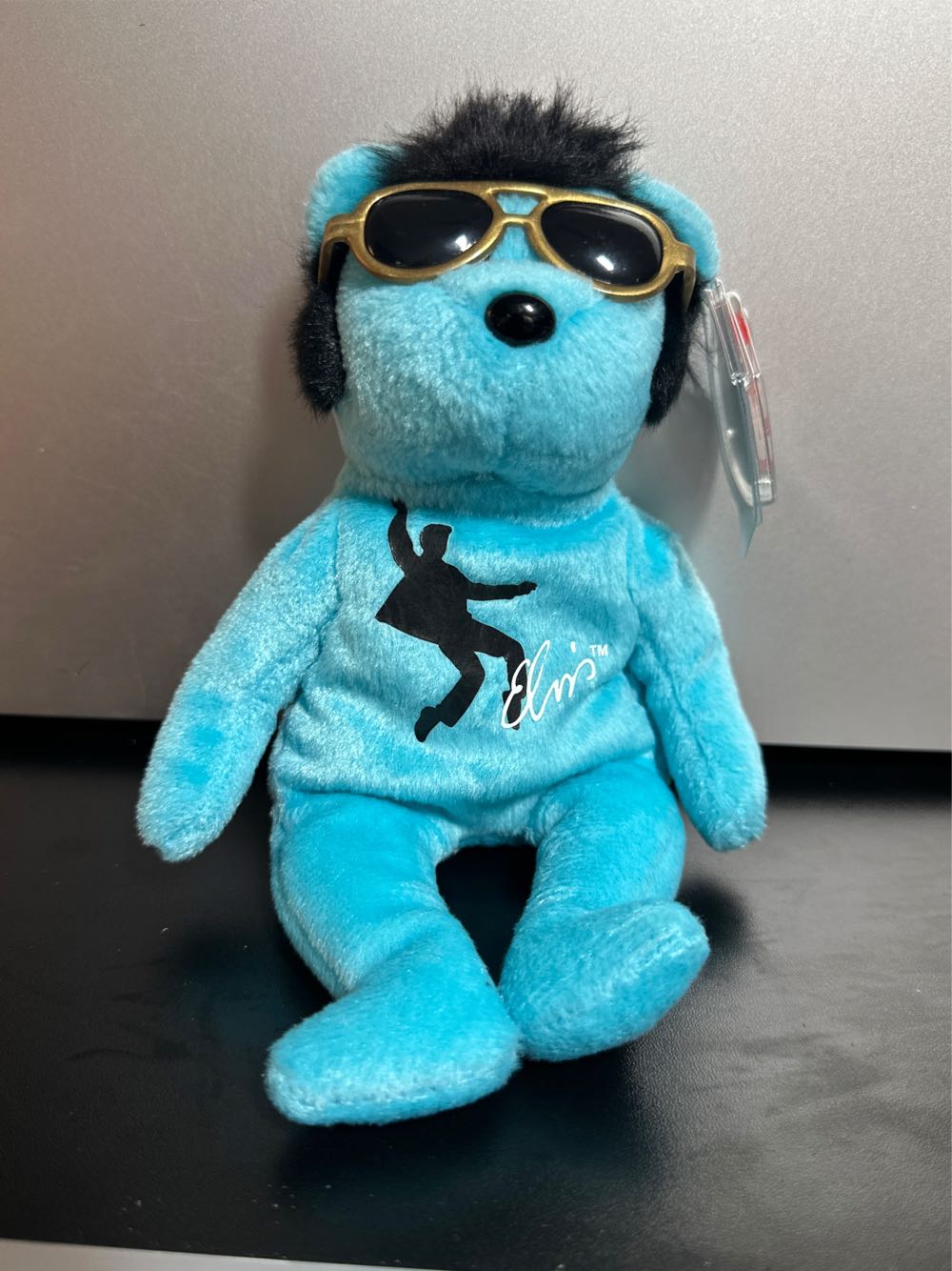 Squishmallows Jaelyn Black Axolotl Pink Gills 5” Sea Fish