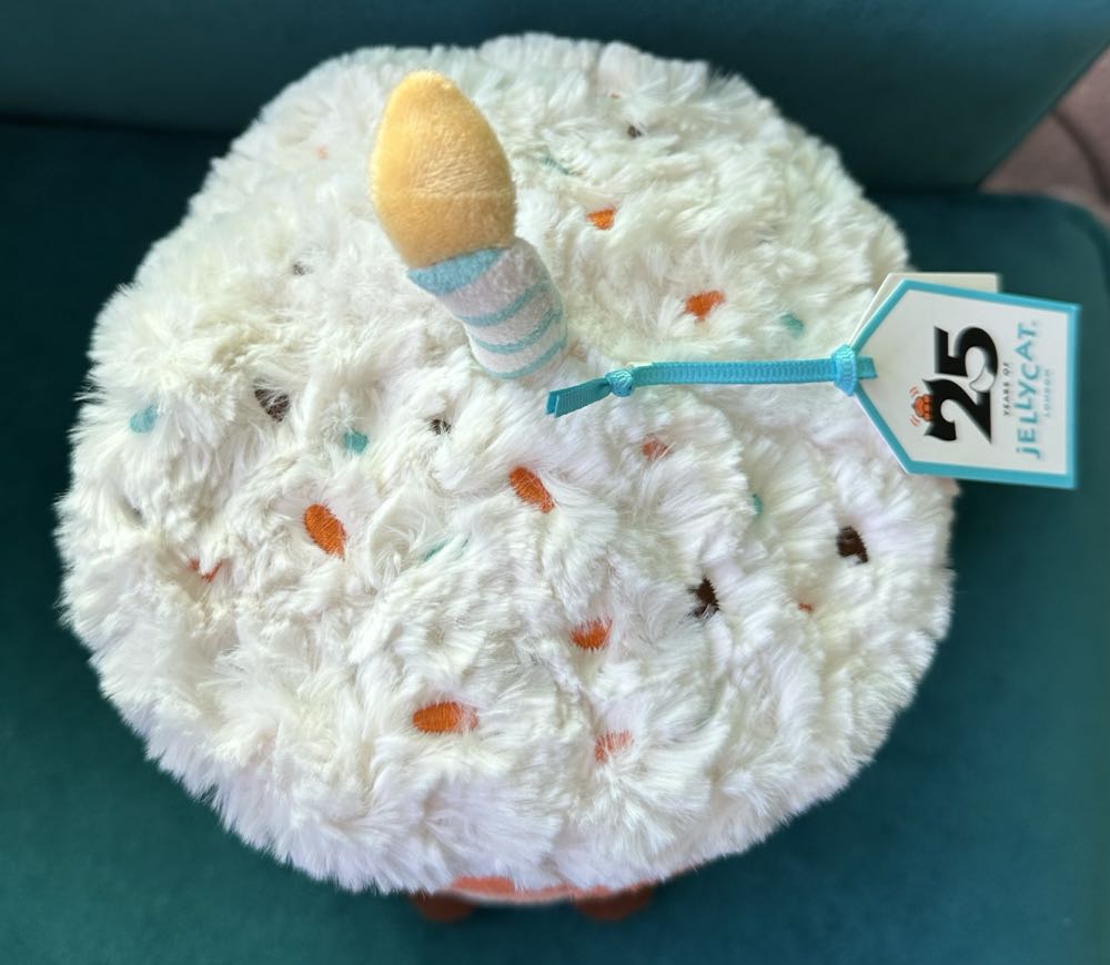 Amuseable Birthday Cake - Jellina  plush collectible - Main Image 3