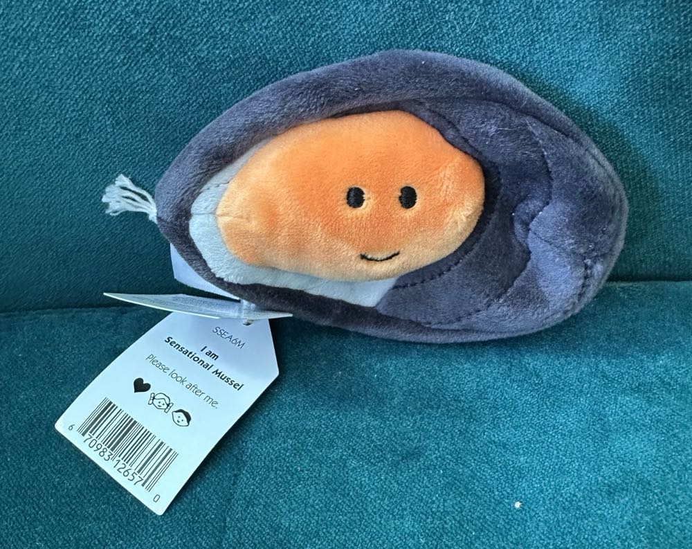 Sensational Seafood Mussel  plush collectible - Main Image 2