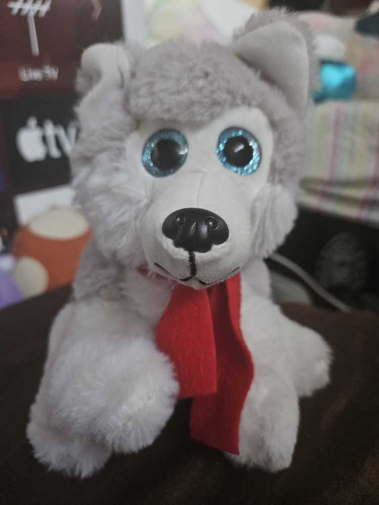 Holiday Time Husky Puppy Stuffed Animal  (United States) plush collectible [Barcode 034054805311] - Main Image 2
