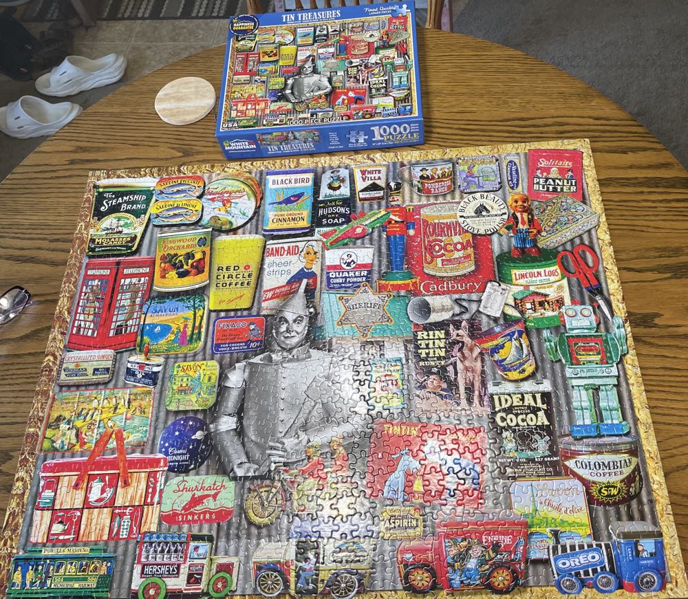 Z-Tin Treasures - White Mountain Puzzles puzzle collectible - Main Image 2