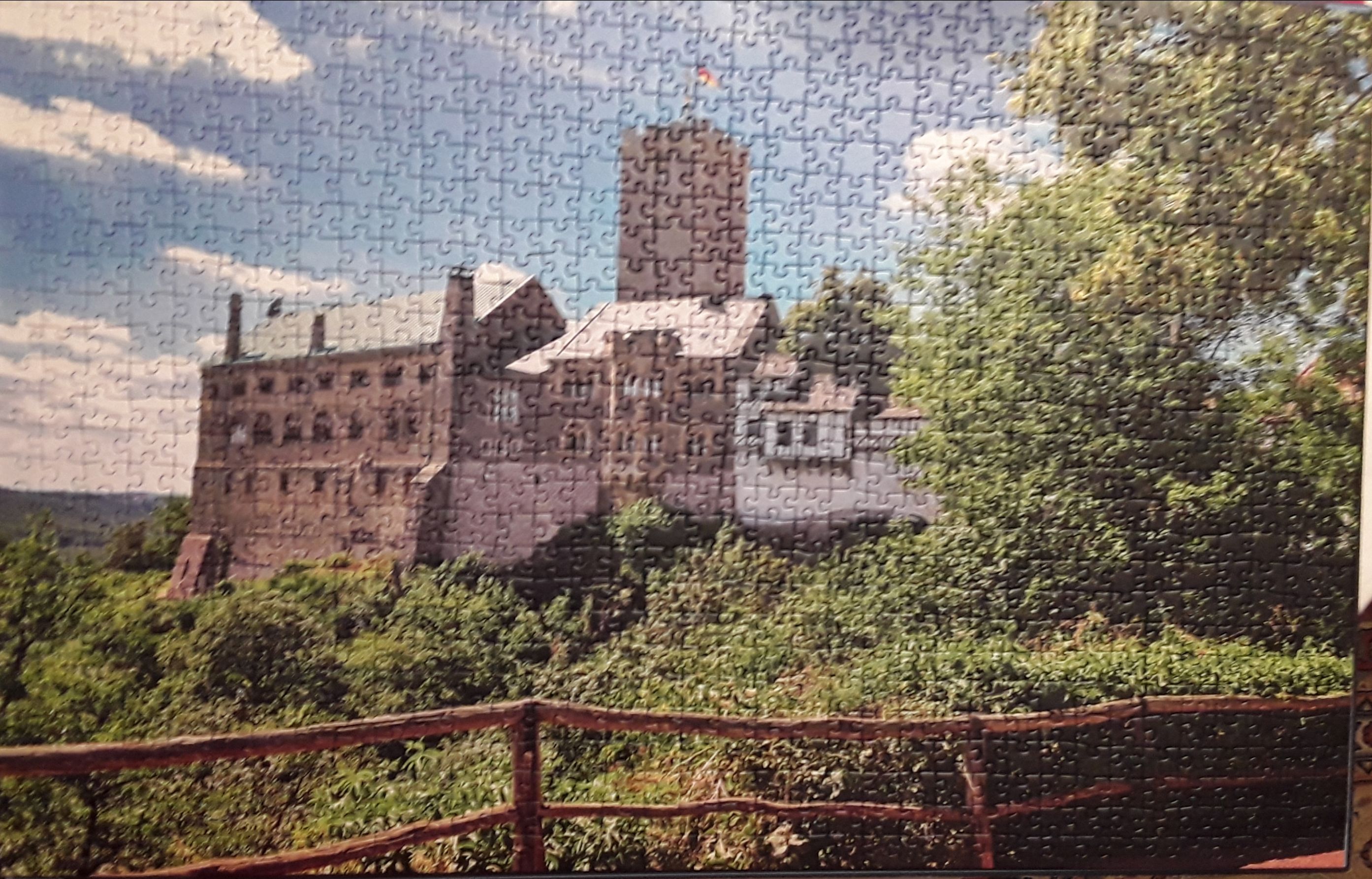 Die idyllische Wartburg - Ravensburger puzzle collectible - Main Image 2