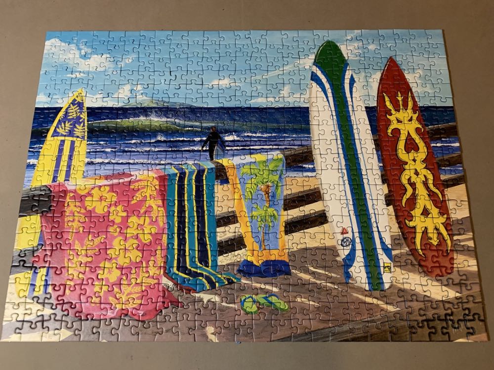 Hang Loose - Ravensburger puzzle collectible - Main Image 2