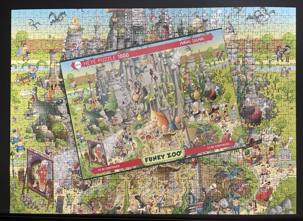 Funky Zoo: Jurassic Habitat - Heye 🇩🇪 puzzle collectible [Barcode 4001689297275] - Main Image 3