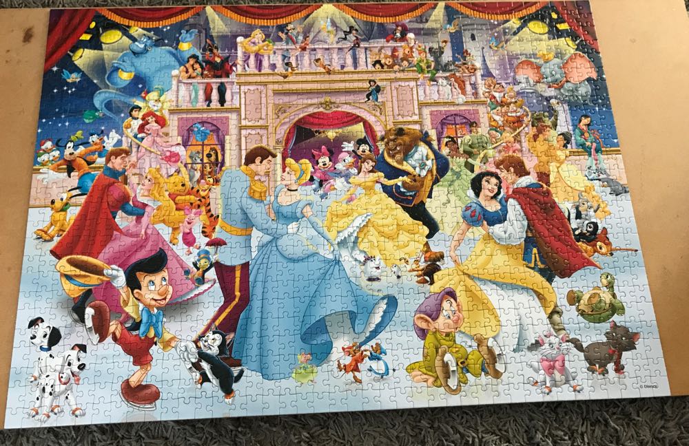 Holiday On Ice🟦 - King puzzle collectible [Barcode 8710125051802] - Main Image 2