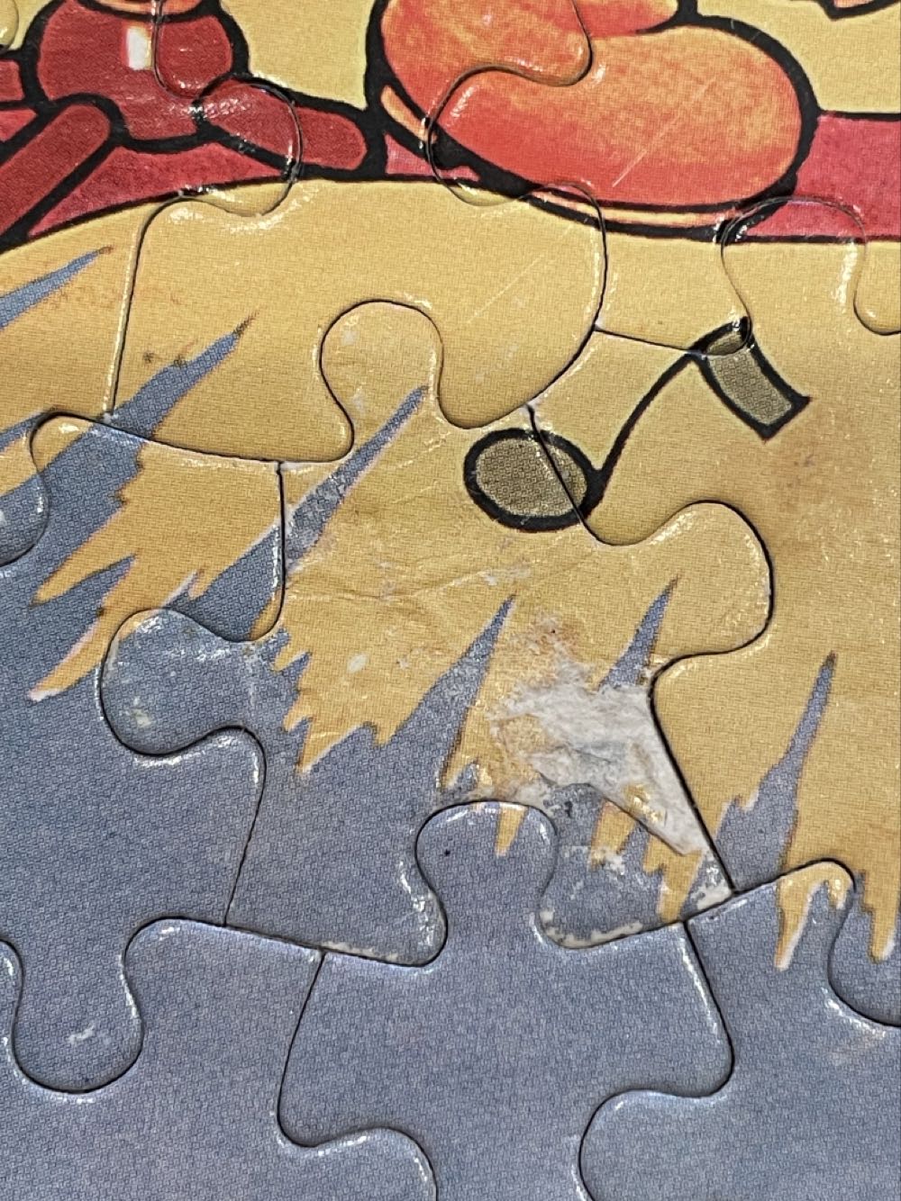 Disney Vintage Collage - Ceaco puzzle collectible [Barcode 021081340120] - Main Image 3