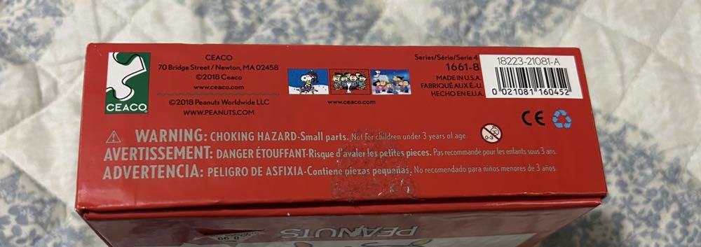 Peanuts - Sold - Ceaco puzzle collectible [Barcode 021081160452] - Main Image 3