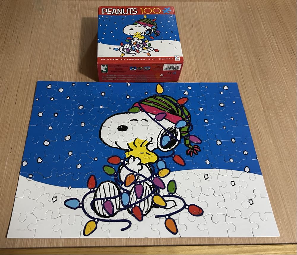 Peanuts - Sold - Ceaco puzzle collectible [Barcode 021081160452] - Main Image 4