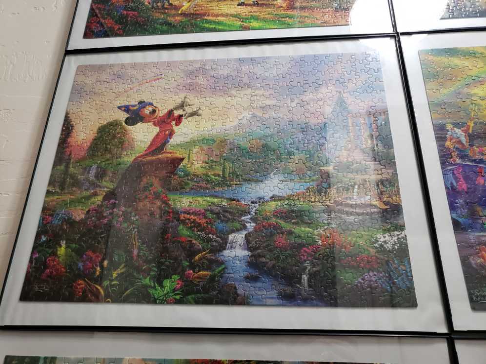 Mikey Fantasia As Wizard Casting Spell - Ceaco puzzle collectible [Barcode 021081036665] - Main Image 3