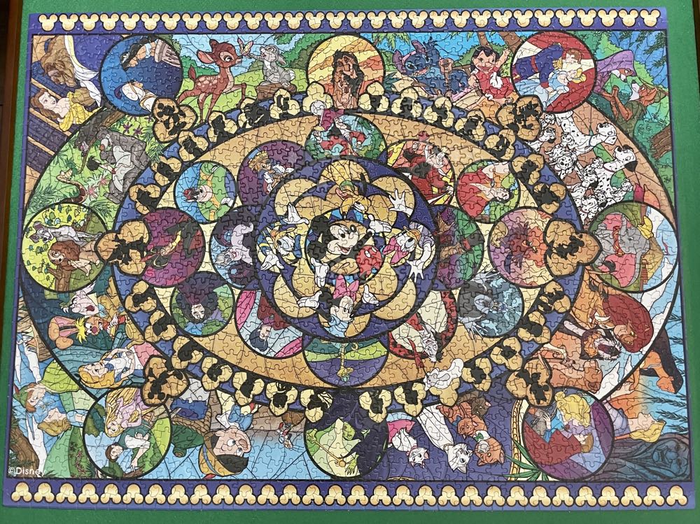 Disney - Classics II - Ceaco puzzle collectible [Barcode 021081340328] - Main Image 4