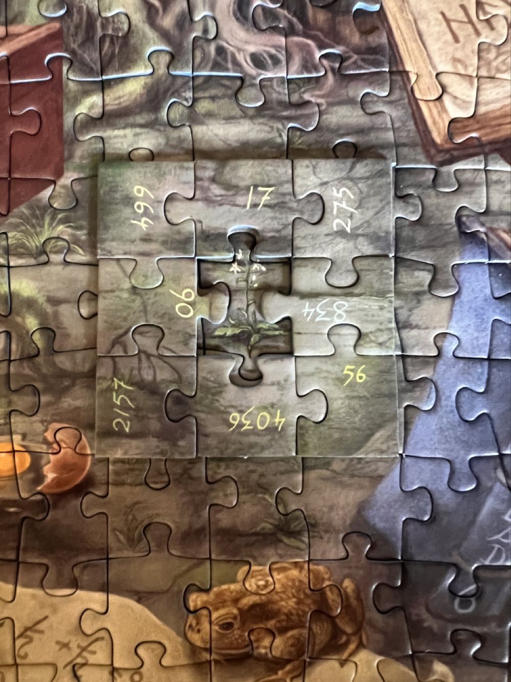 Escape Puzzle - The Witches Kitchen (pending SP Arnette) - Ravensburger puzzle collectible [Barcode 4005556199587] - Main Image 4