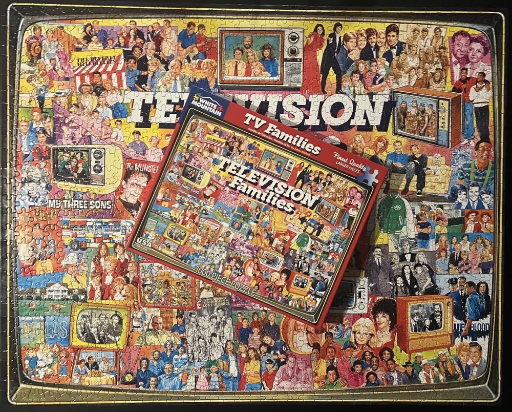 Television Families - White Mountain Puzzles puzzle collectible [Barcode 724819257560] - Main Image 4