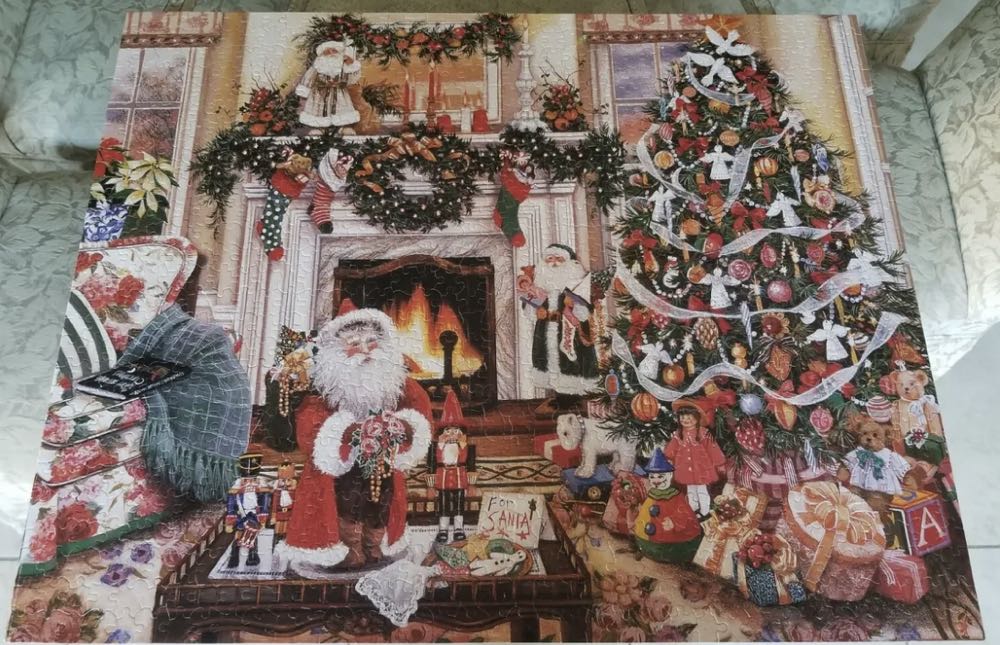 Cozy Christmas NEW. ❤️🧩 - White Mountain Puzzles puzzle collectible [Barcode 724819247950] - Main Image 3