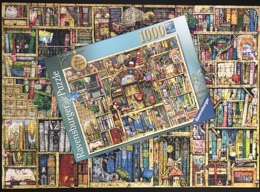 The Bizarre Bookshop #2 - Ravensburger puzzle collectible [Barcode 4005556193141] - Main Image 3