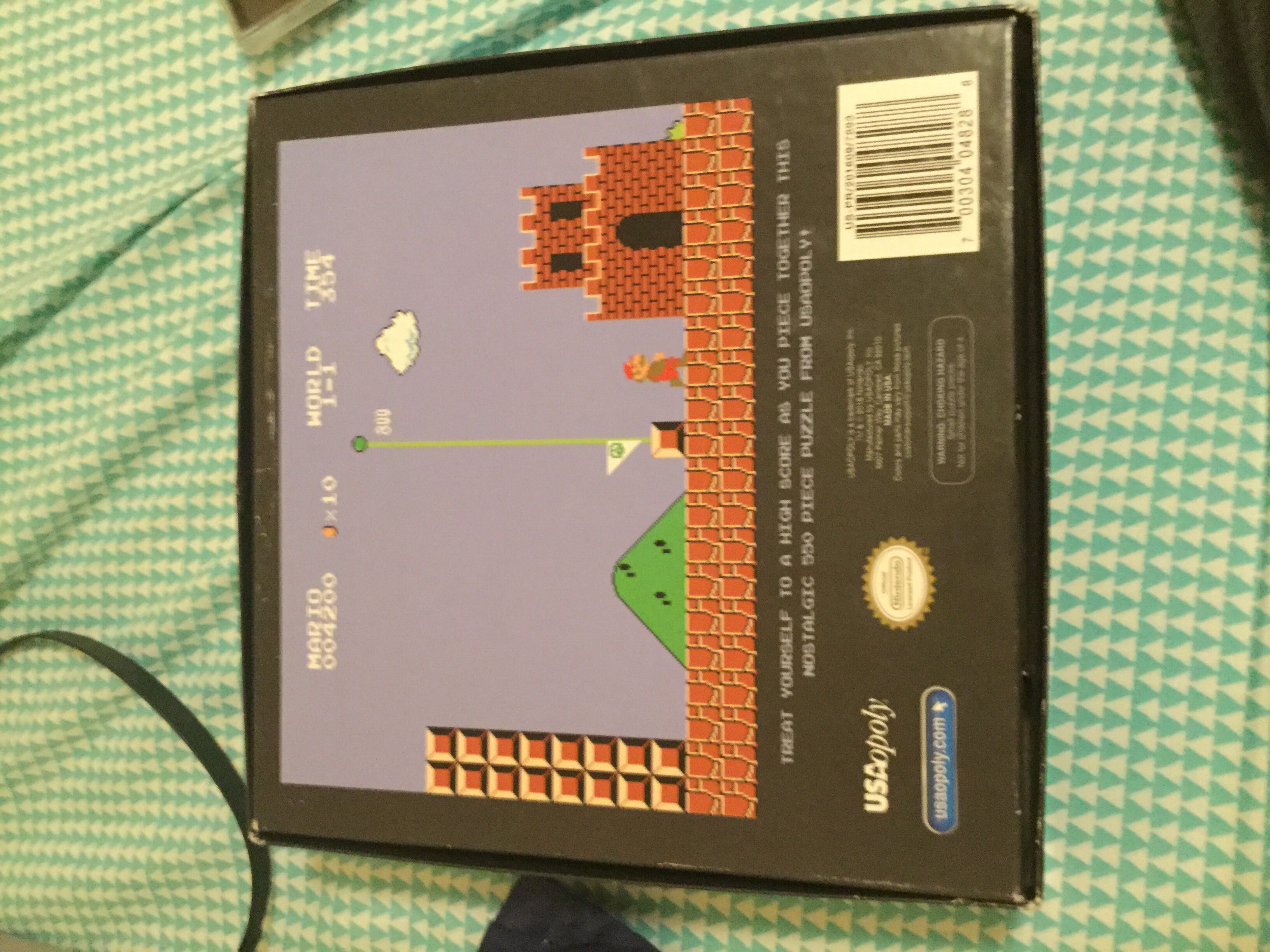 Super Mario Bros. World 1-1 - USAopoly puzzle collectible [Barcode 700304048288] - Main Image 2