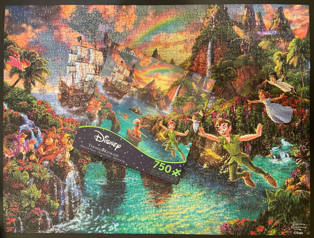 Peter Pan And Captain Hook - Ceaco puzzle collectible [Barcode 0021081290876] - Main Image 3