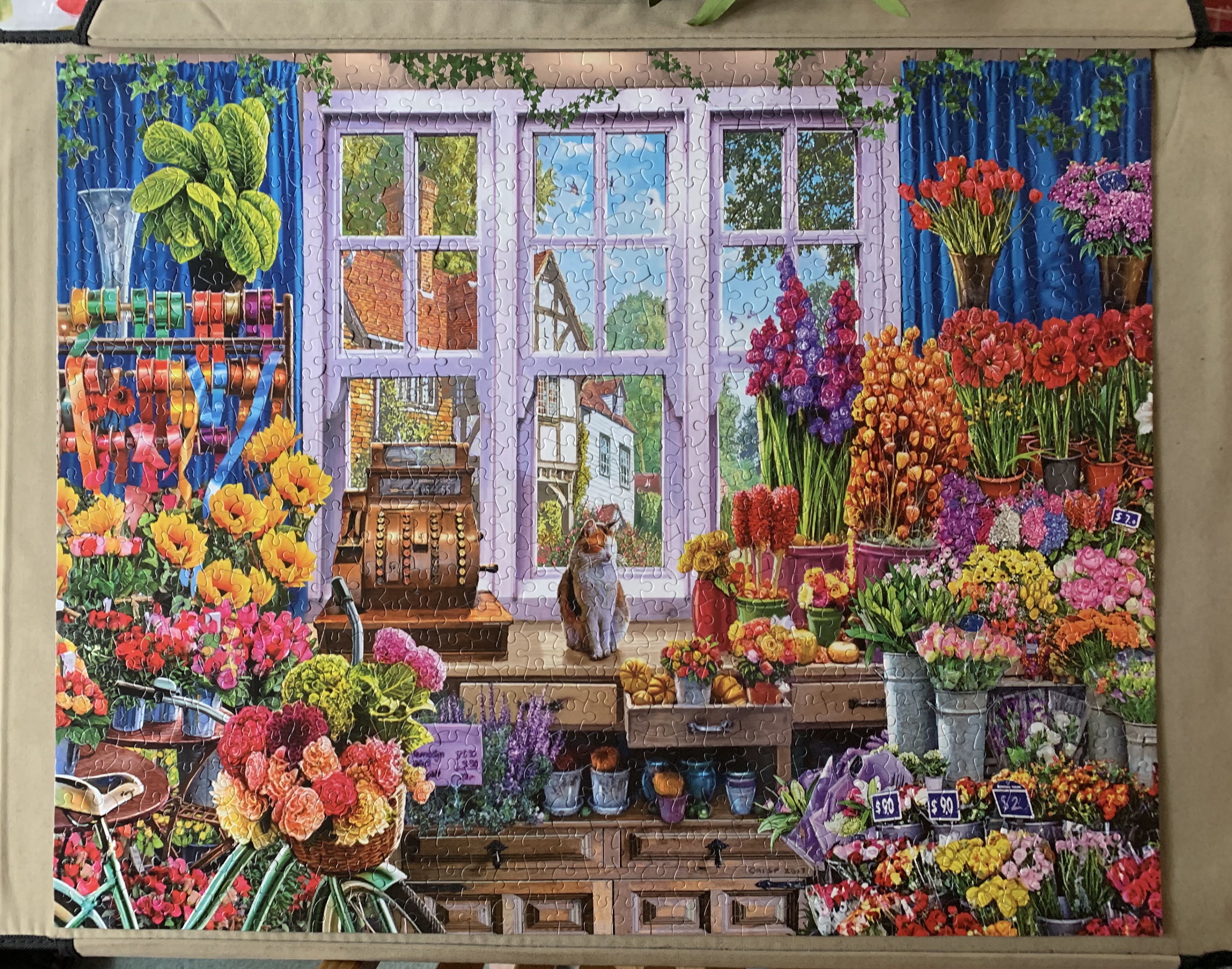 Flower Shoppe - White Mountain puzzle collectible - Main Image 2