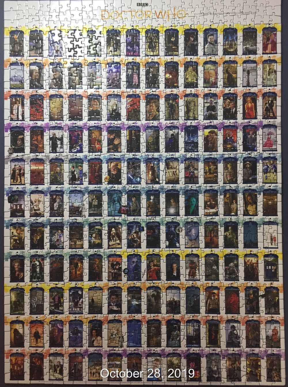 Doctor Who: Episode Guide - Cobble Hill puzzle collectible [Barcode 625012802277] - Main Image 2