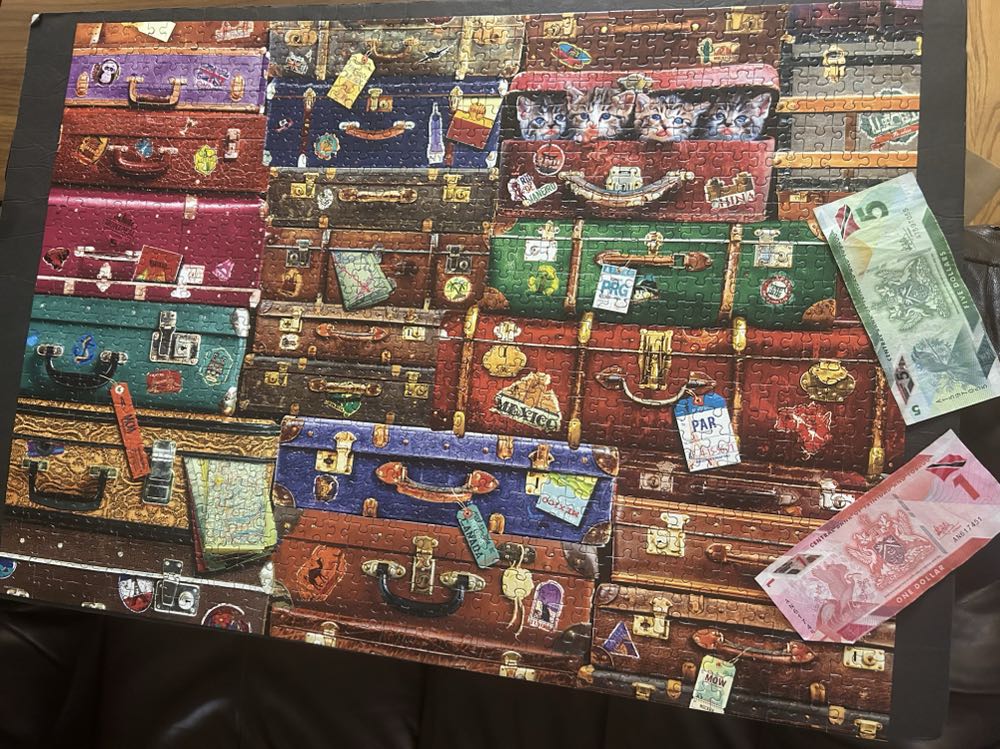 Travel Suitcases - EuroGraphics puzzle collectible - Main Image 2