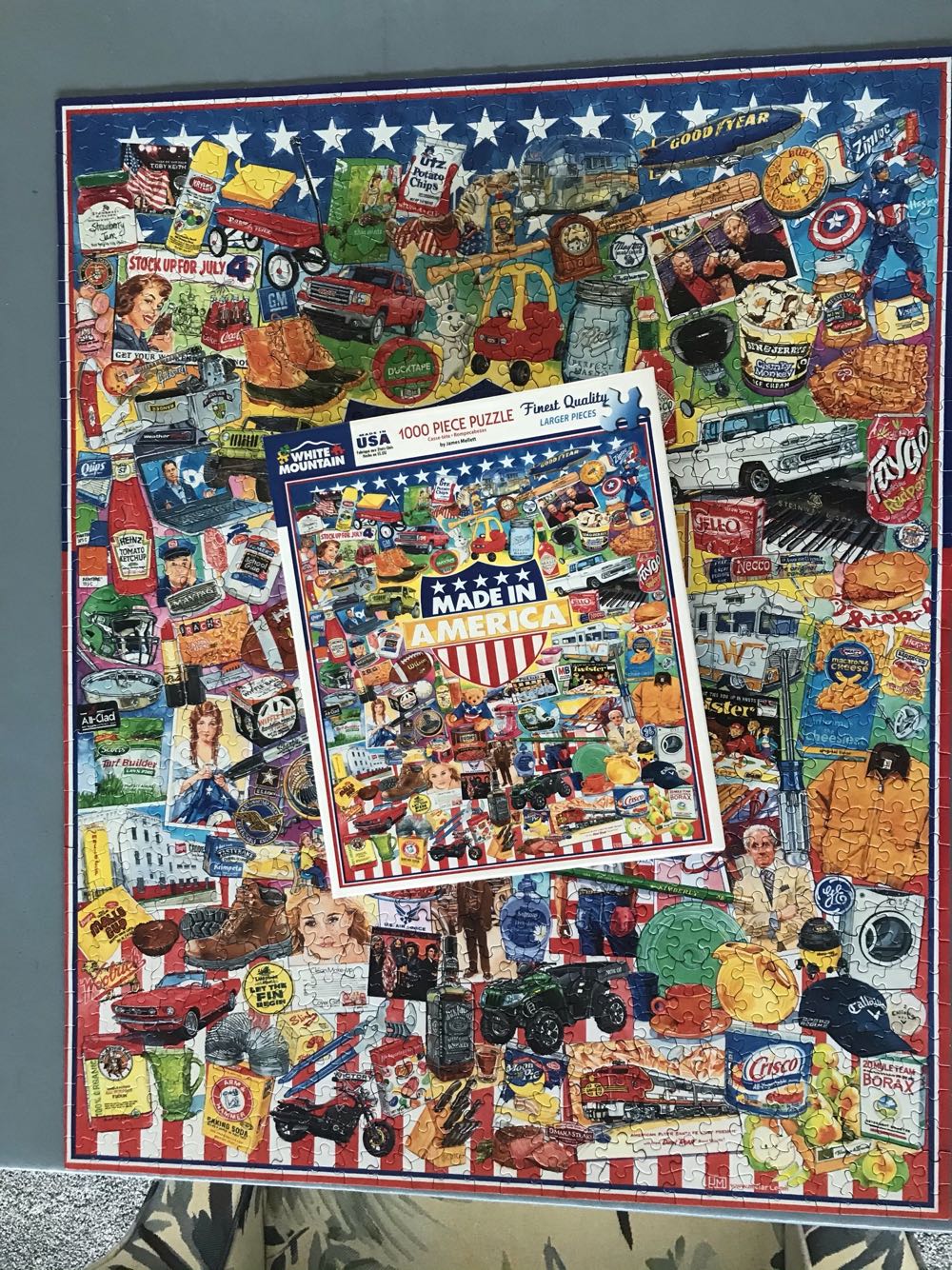 Made In America - White Mountain Puzzles puzzle collectible [Barcode 724819258253] - Main Image 4