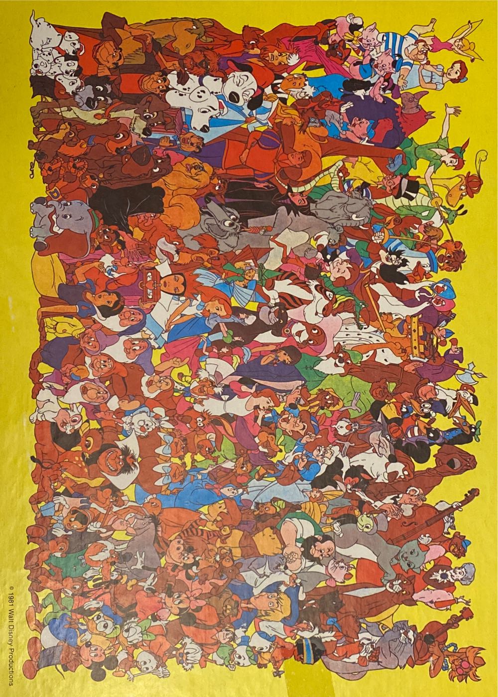 A Disney Family Portrait - Whitman puzzle collectible [Barcode 033500936203] - Main Image 2