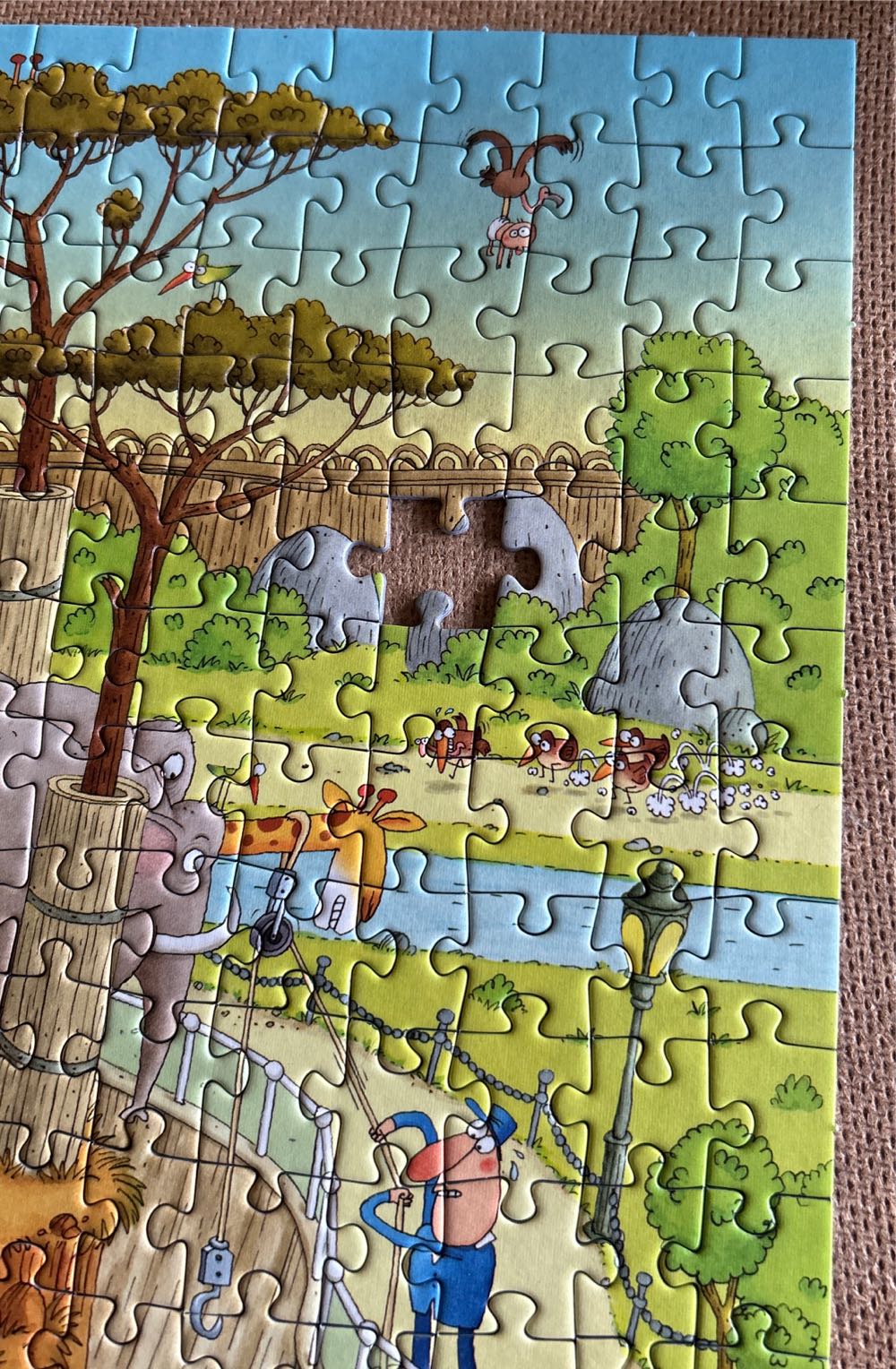 Funky Zoo - African Habitat - HEYE puzzle collectible - Main Image 3