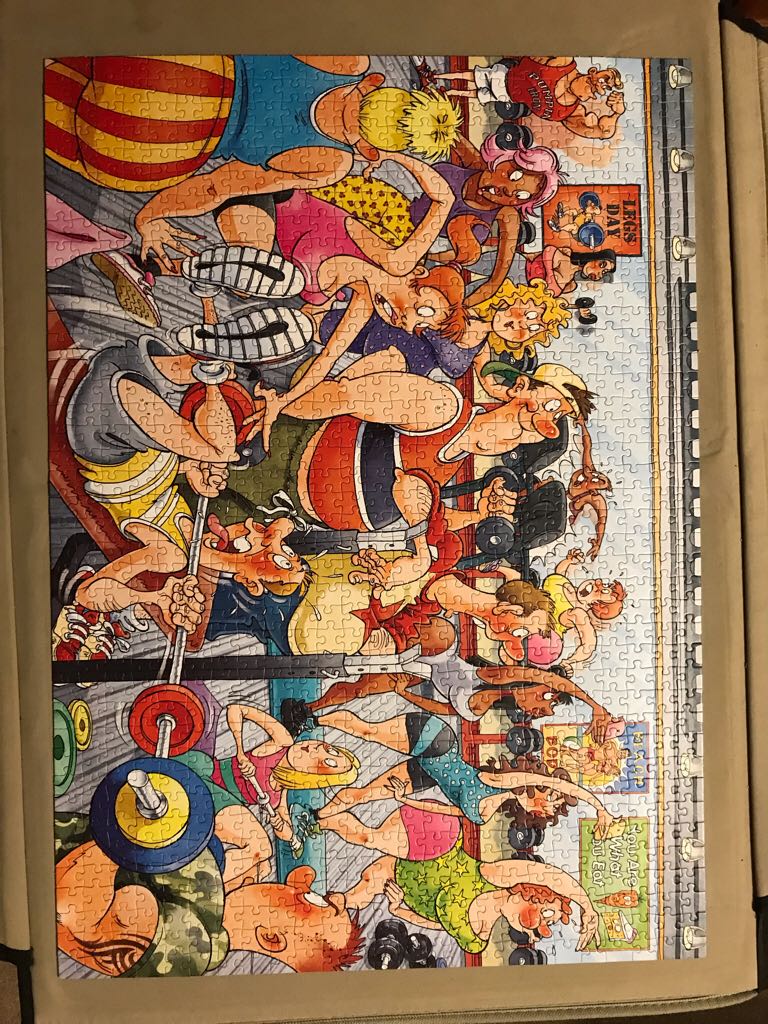 Wasgij Original #35 Car Boot Capers - Jumbo puzzle collectible - Main Image 2